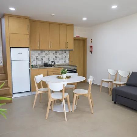 Casinha Do Adro Nyaraló Paços da Serra